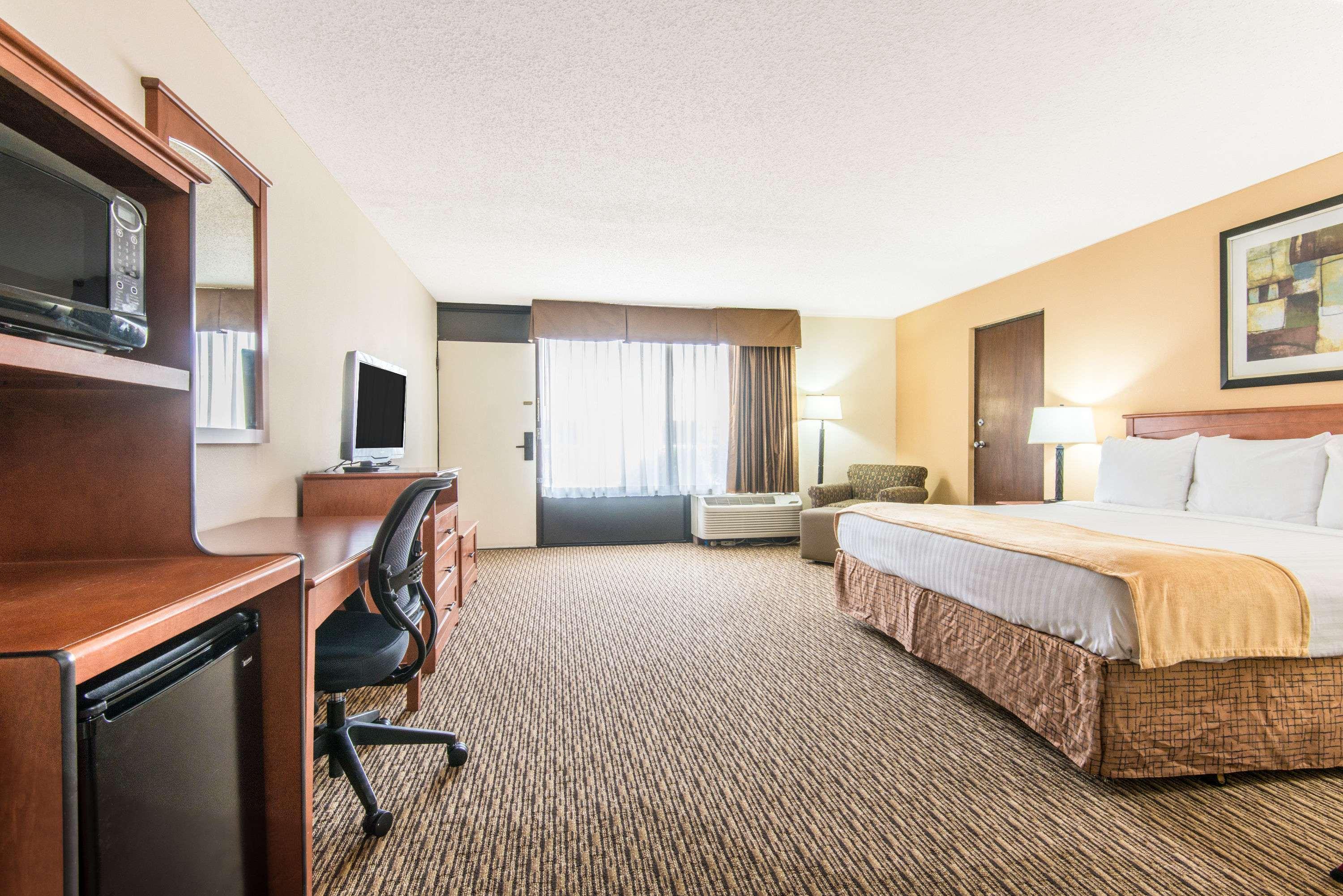 Days Inn By Wyndham Altus Exterior photo
